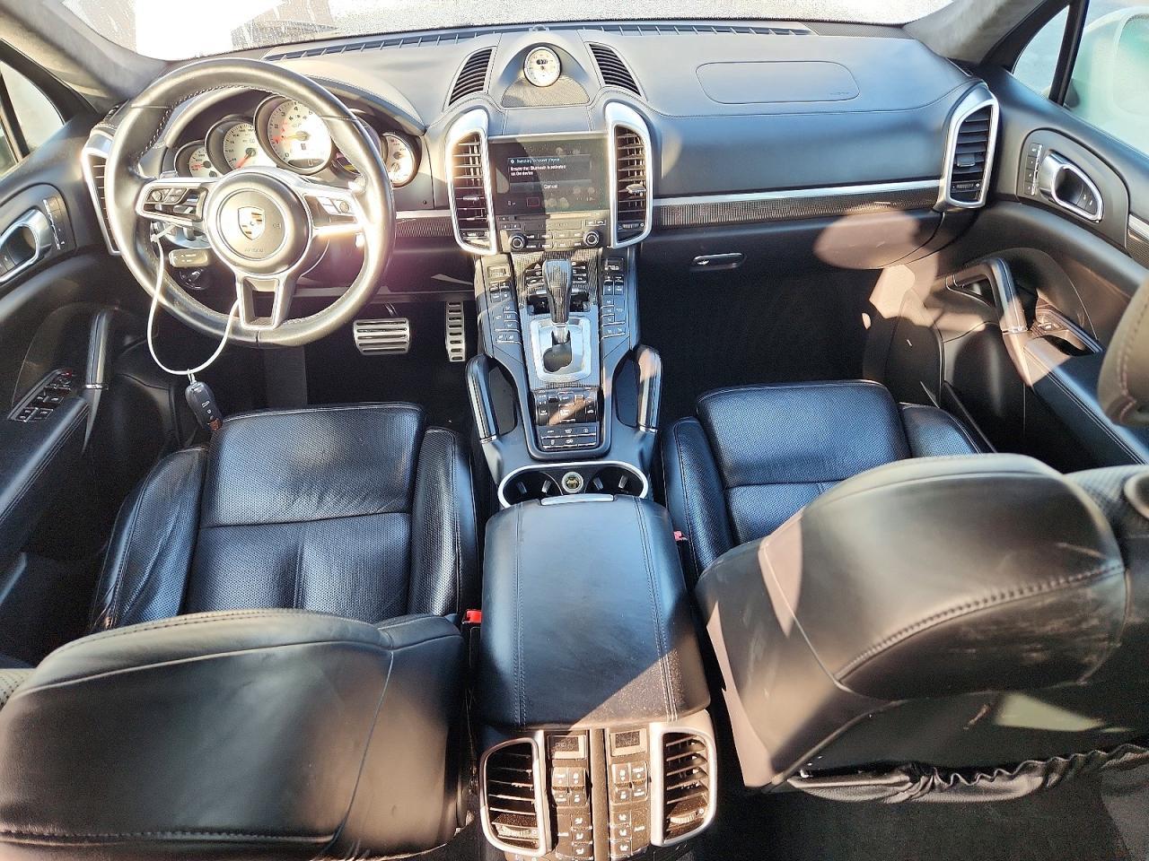 2017 Porsche Cayenne gts