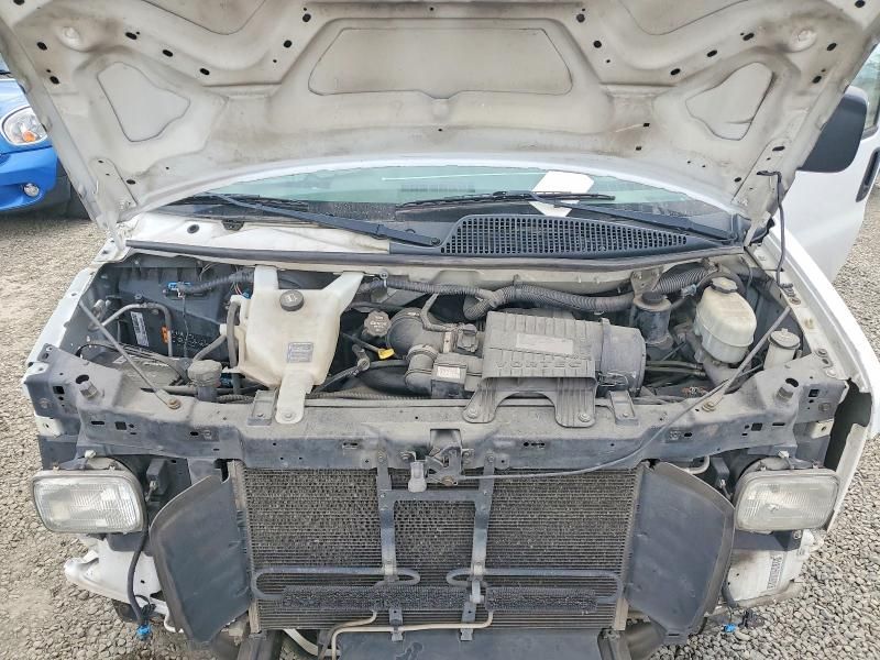 2017 GMC Savana G2500 Utility / Service van