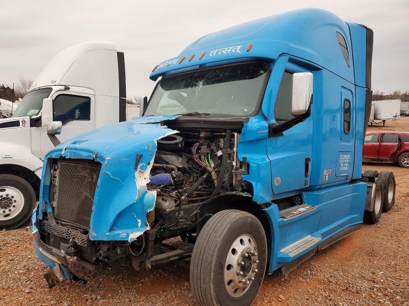 2022 Freightliner Cascadia 126 Semi Truck