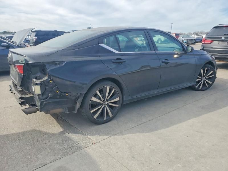 2021 Nissan Altima sr