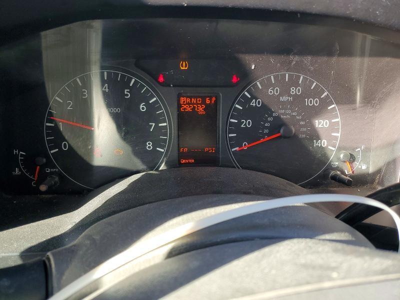 2013 Niss AN NV 1500 Utility / Service Van