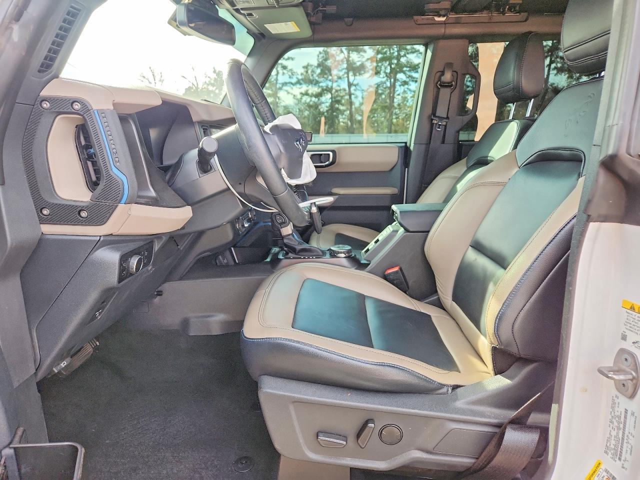 2023 Ford Bronco Base