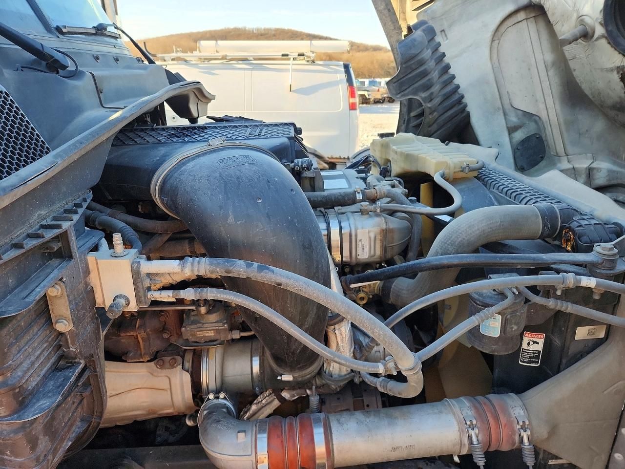 2014 Freightliner Cascadia 125 Semi Truck