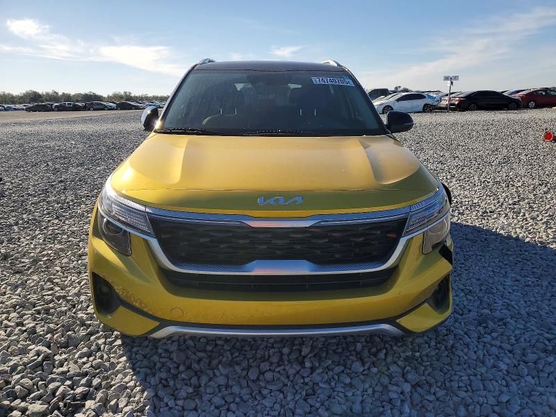 2022 KIA Seltos s