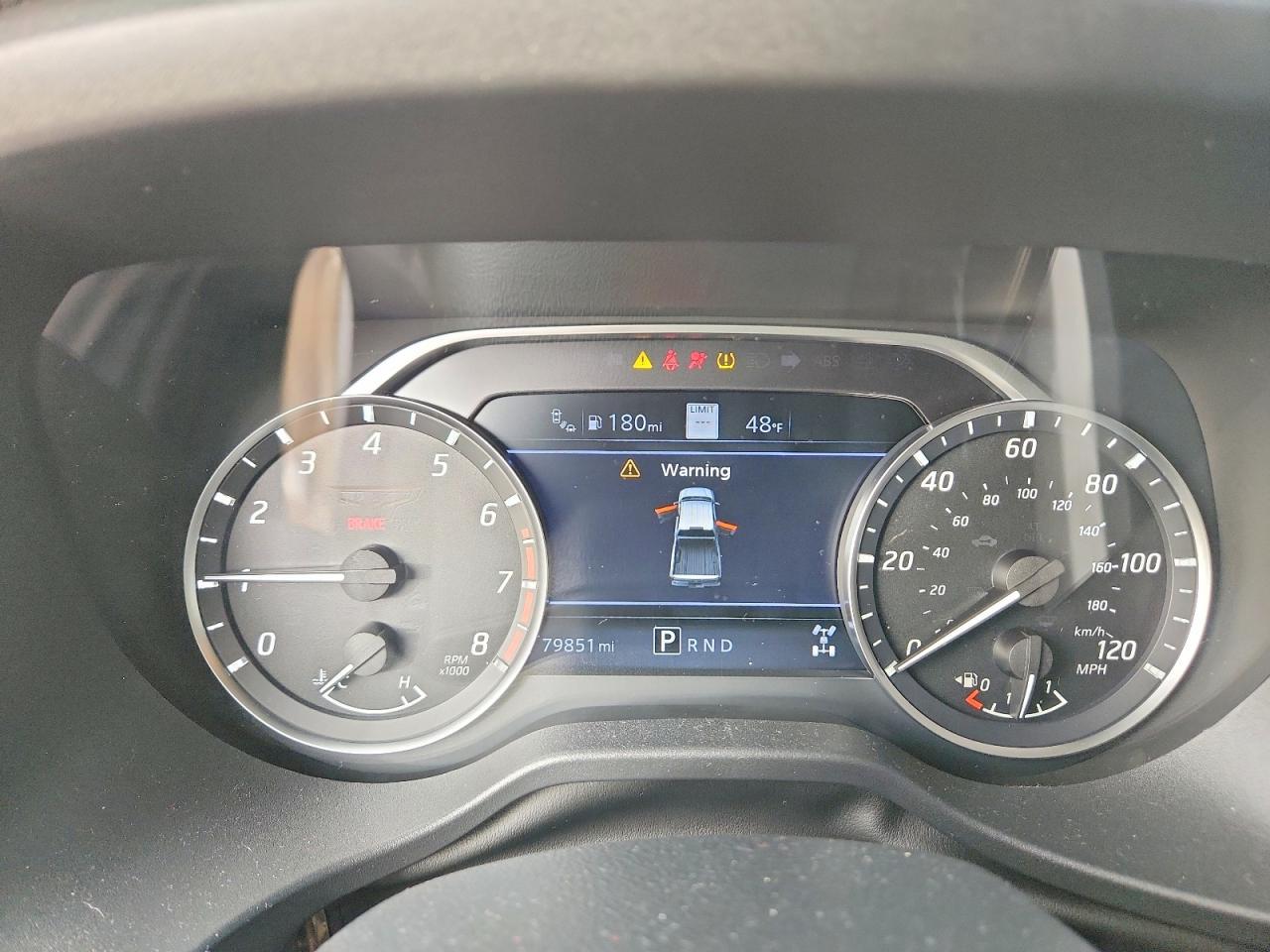 2021 Nissan Titan sv