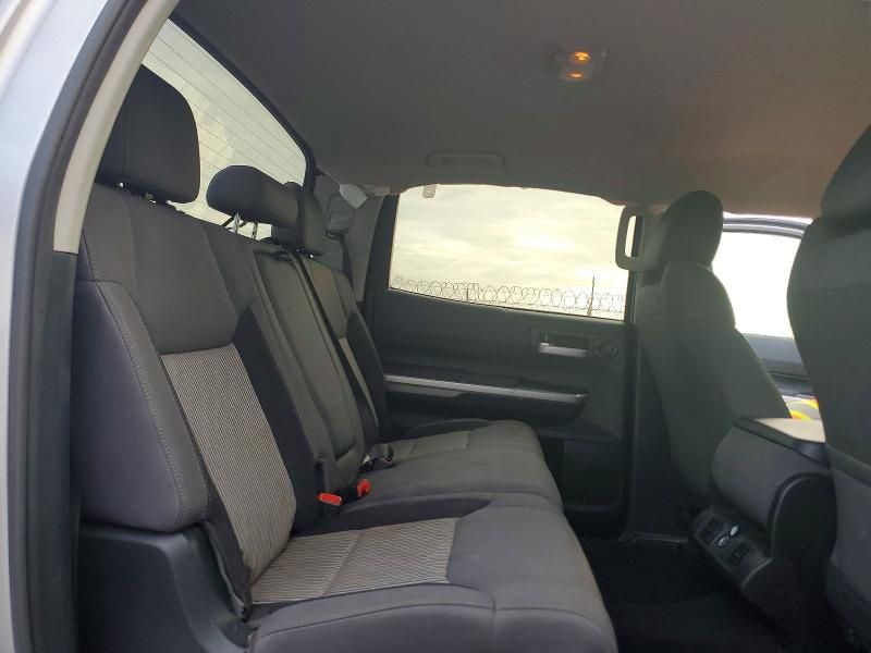 2016 Toyota Tundra Crewmax SR5