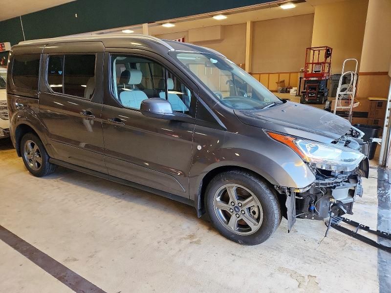 2022 Ford Transit Connect Titanium