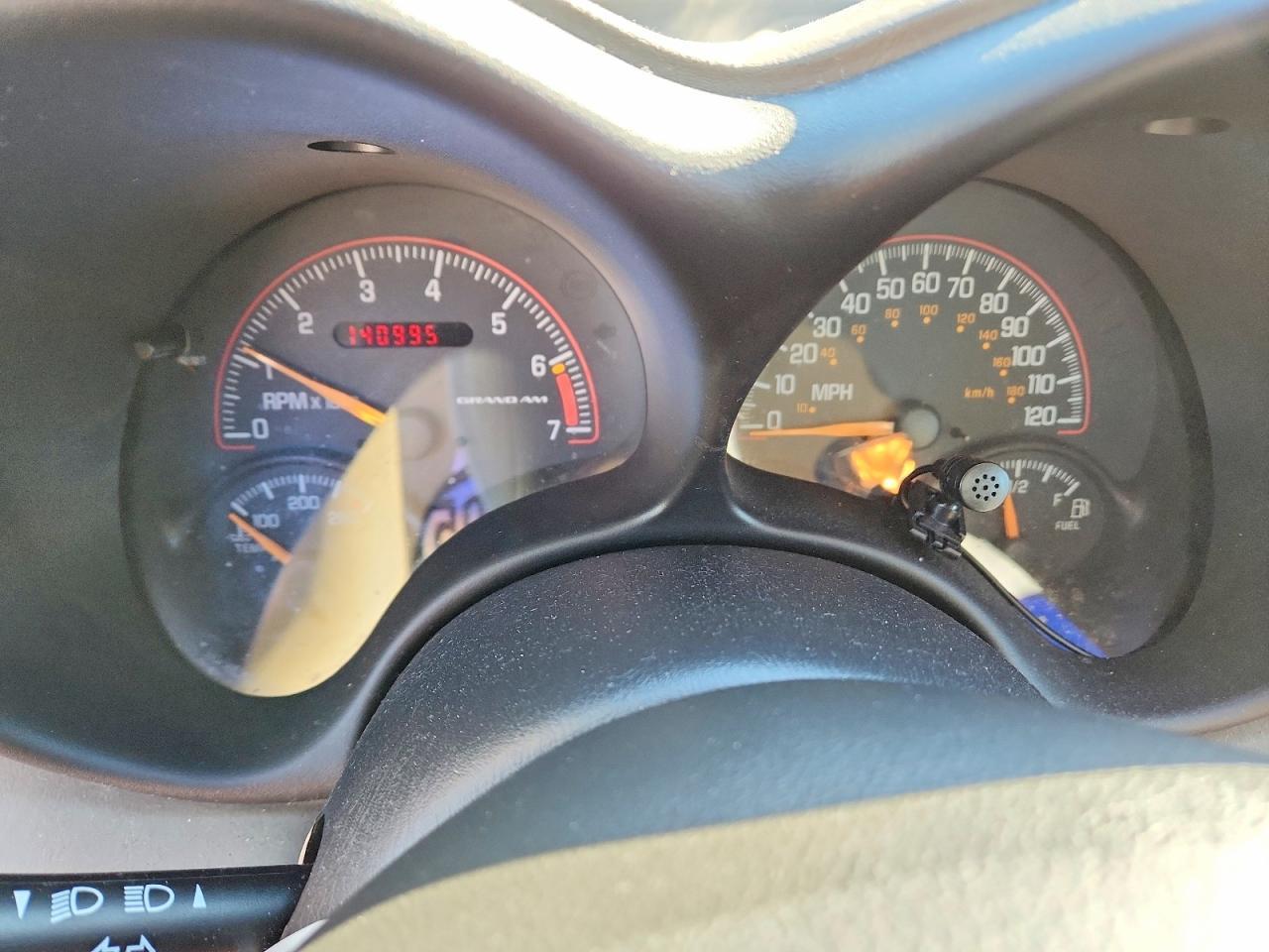 2003 Pontiac Grand am SE1