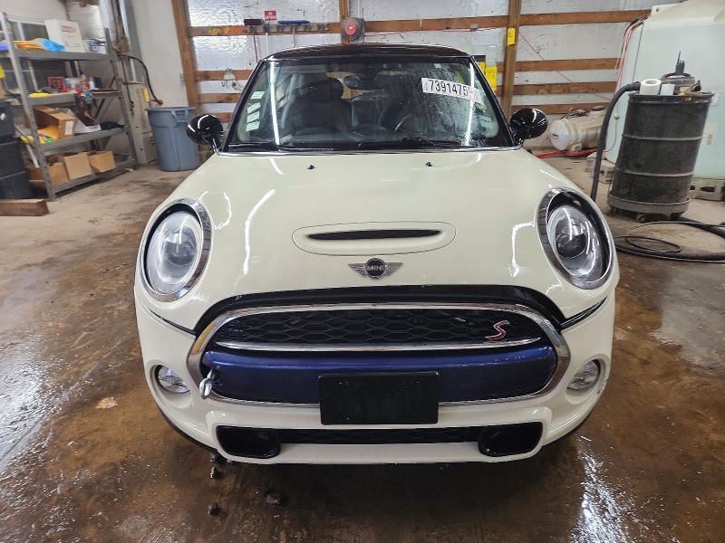 2017 Mini Cooper s