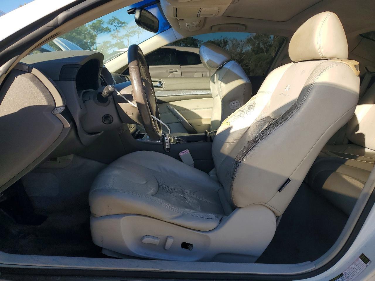 2011 Infiniti G37 Base