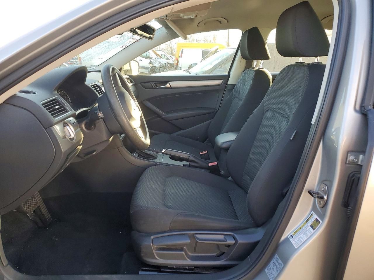 2014 Volkswagen Passat s