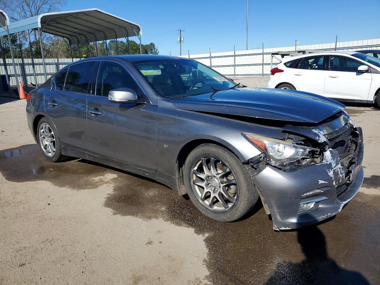 2015 Infinity Q50