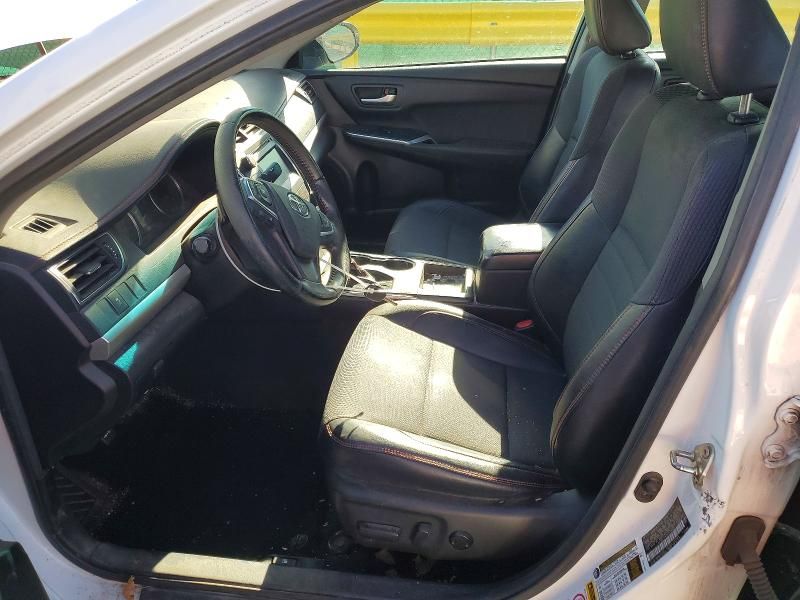 2016 Toyota Camry le