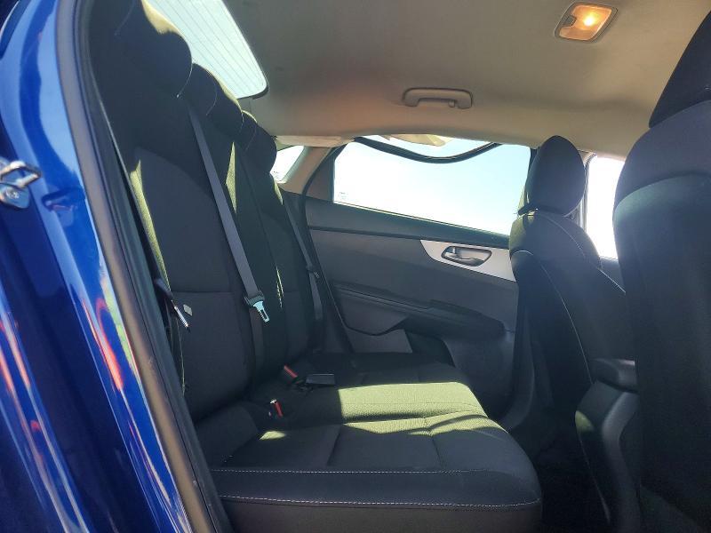 2024 KIA Forte lx