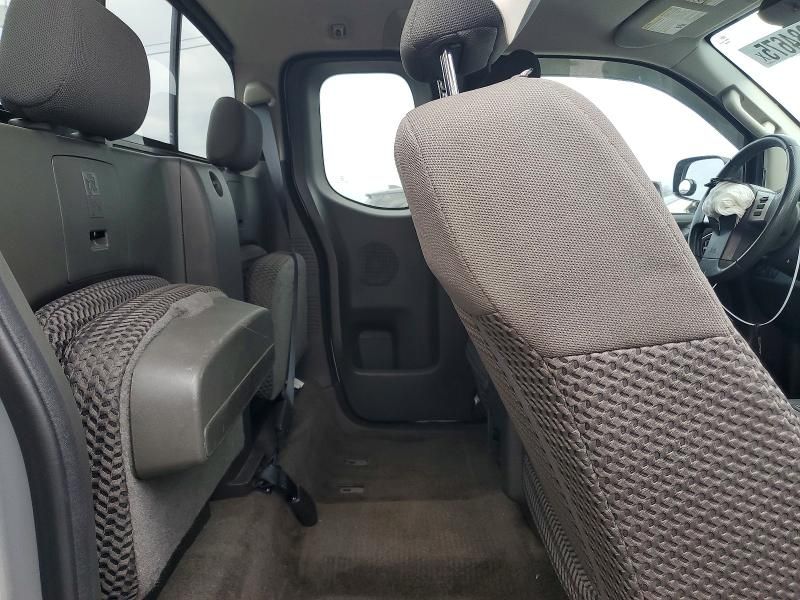 2015 Nissan Frontier sv