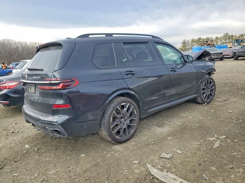 2023 BMW X7 M60i