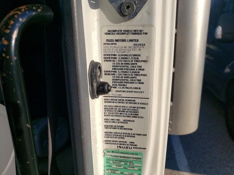 2017 Isuzu NRR