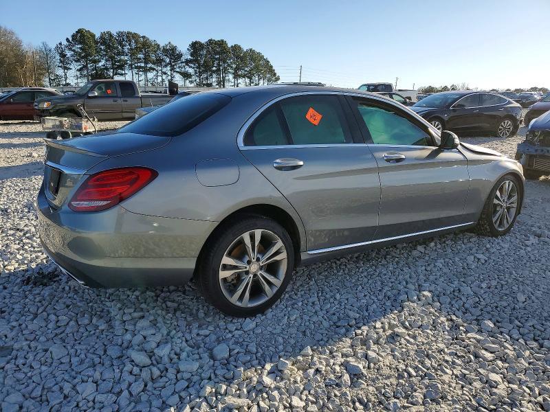 2015 Mercedes-Benz C300