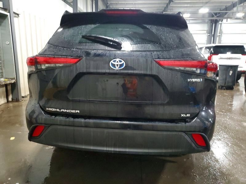 2022 Toyota Highlander Hybrid xle
