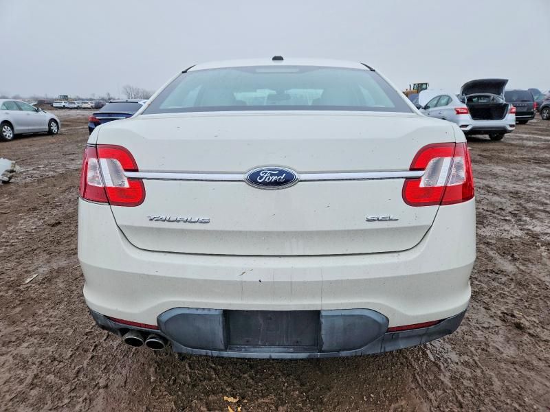 2010 Ford Taurus sel