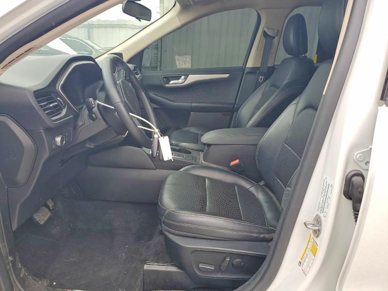 2020 Ford Escape se Sport