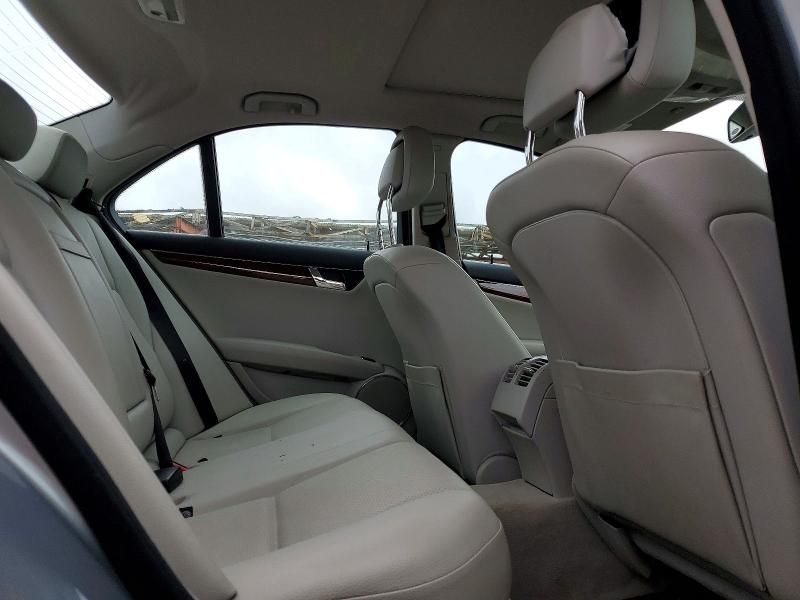 2010 Mercedes-Benz C300