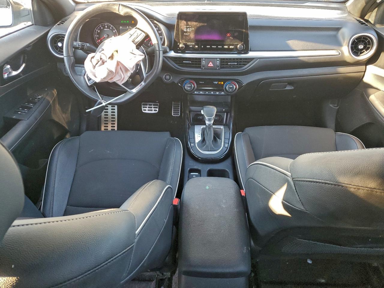 2024 KIA Forte gt Line