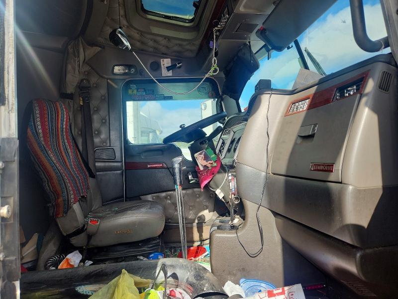 2007 Kenworth W900 Semi Truck