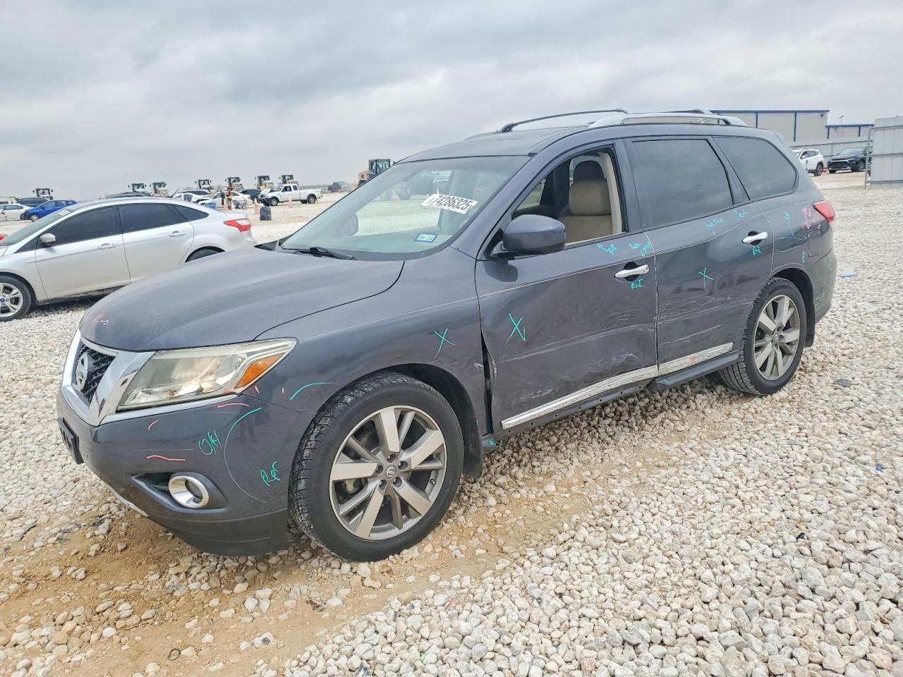 2014 Nissan Pathfinder s