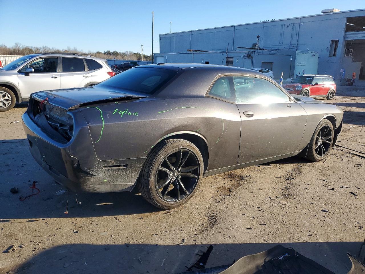 2018 Dodge Challenger sxt