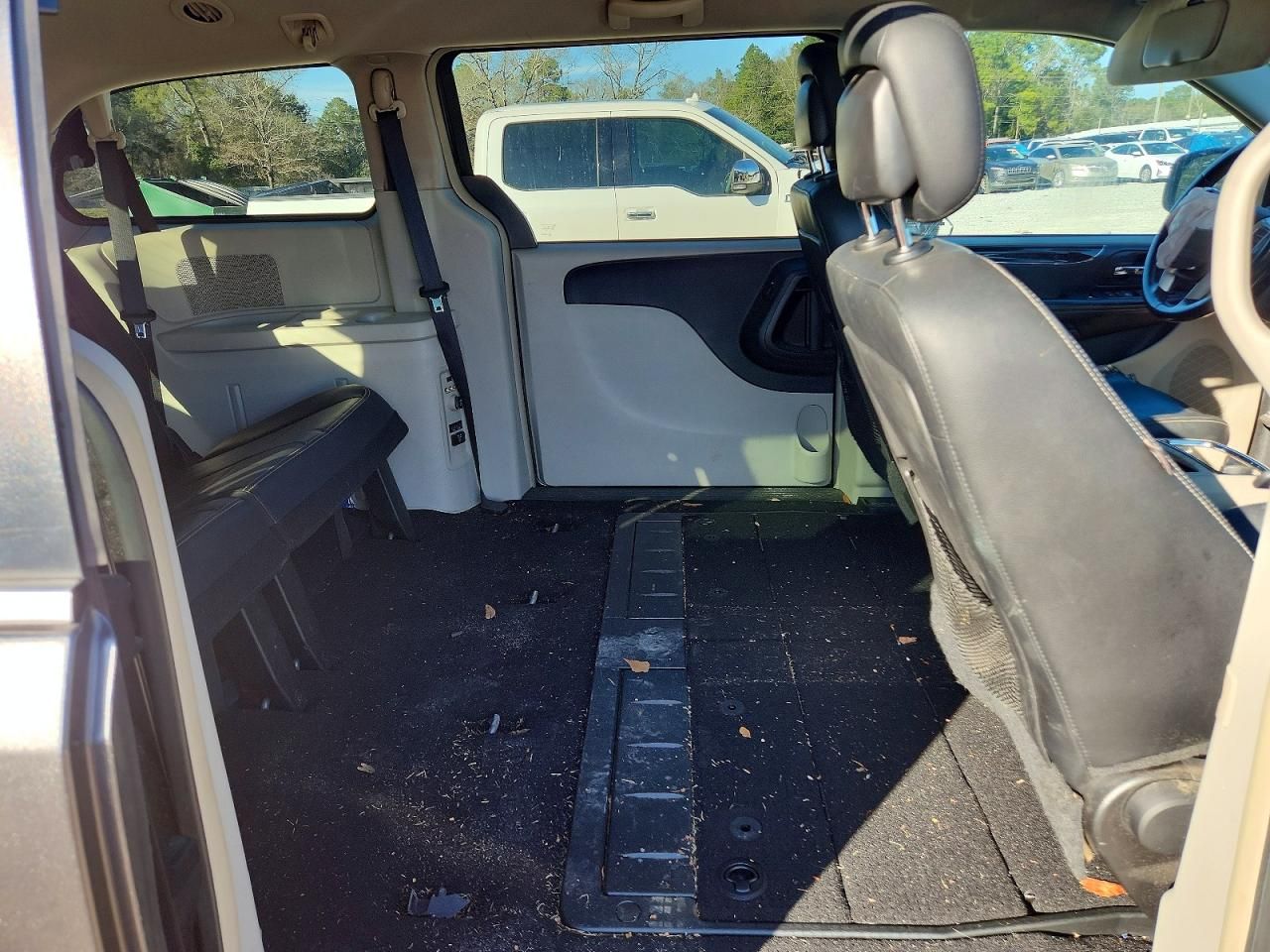 2016 Chrysler Town & Country Touring