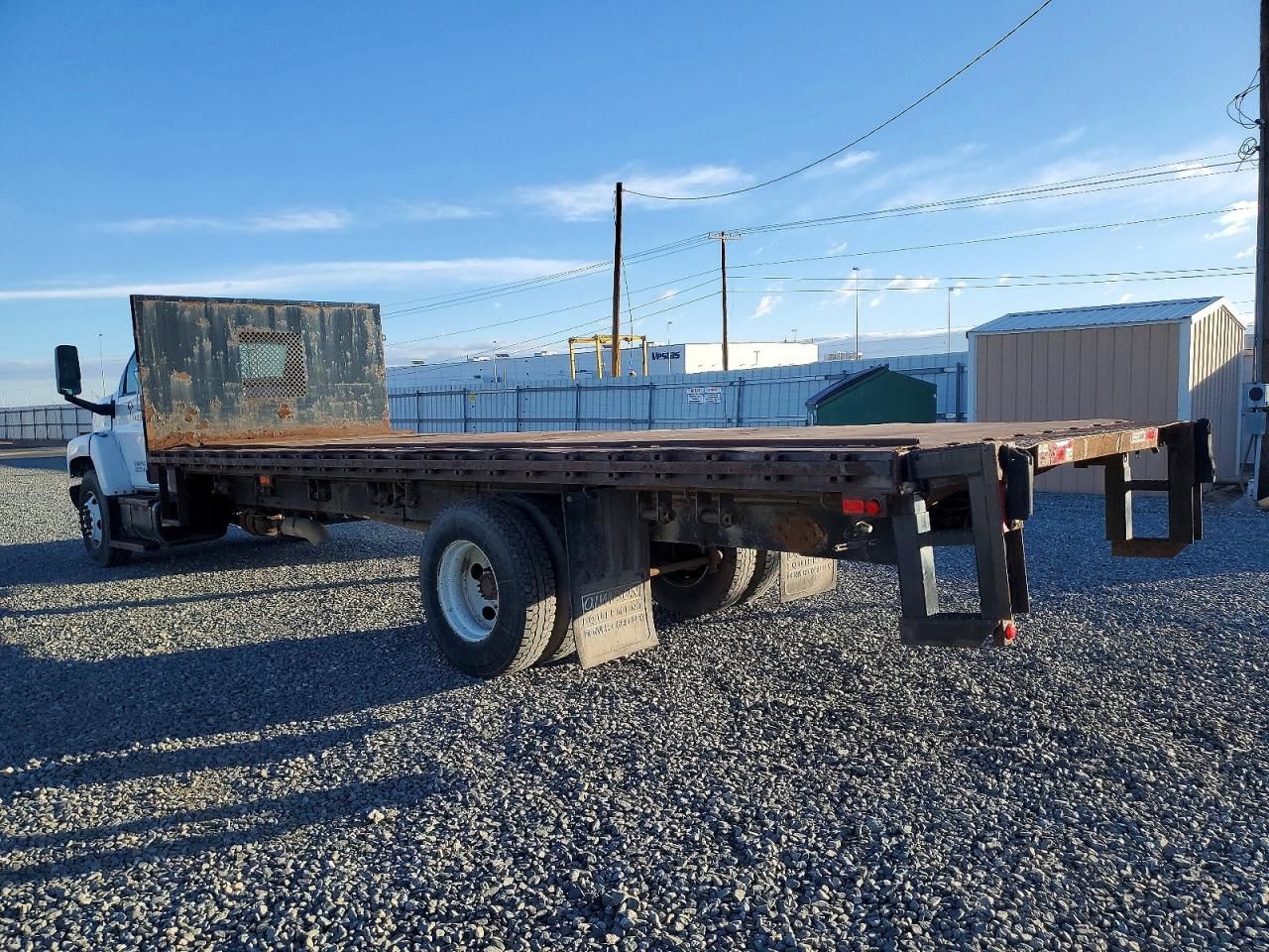 2009 GMC C6500 Flatbed Truck