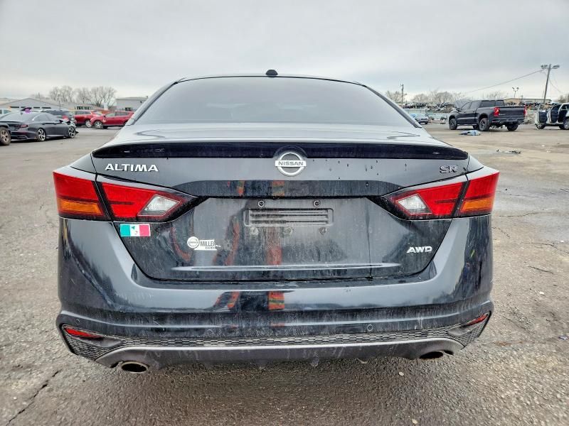 2020 Nissan Altima sr