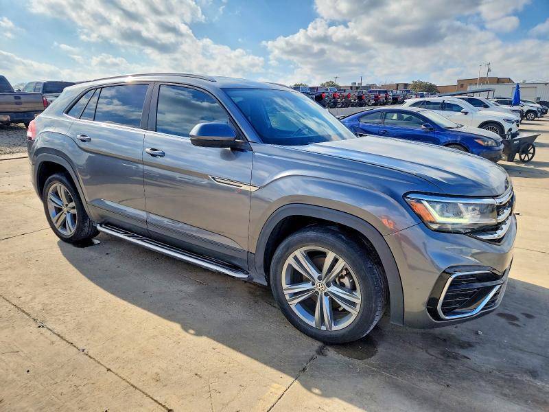 2021 Volkswagen Atlas Cross Sport se