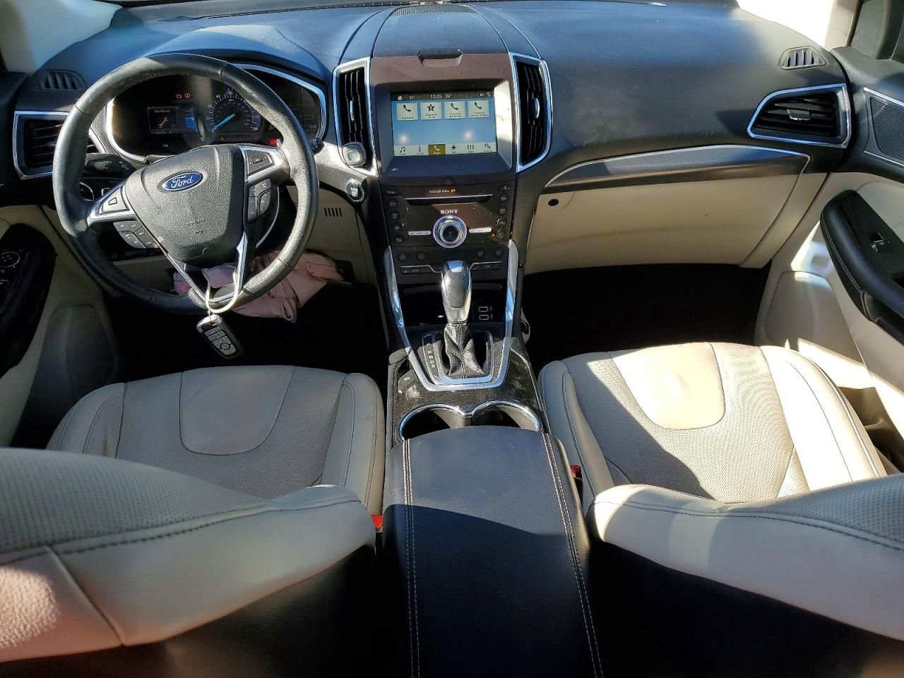 2017 Ford Edge Titanium