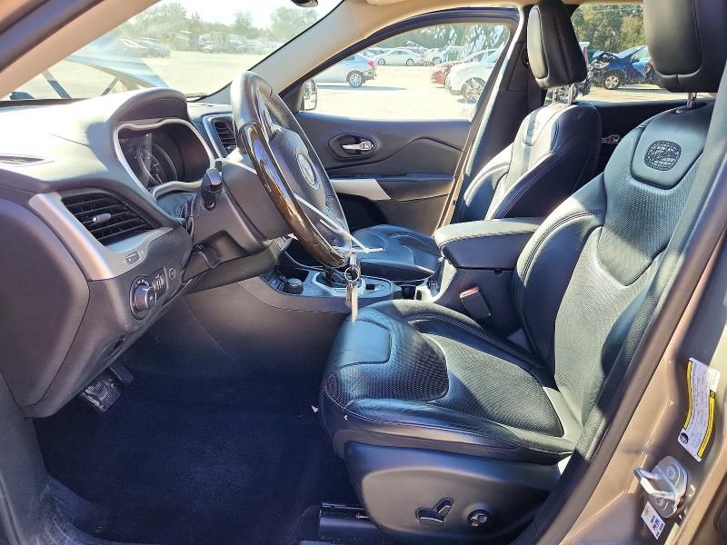 2017 Jeep Cherokee Overland