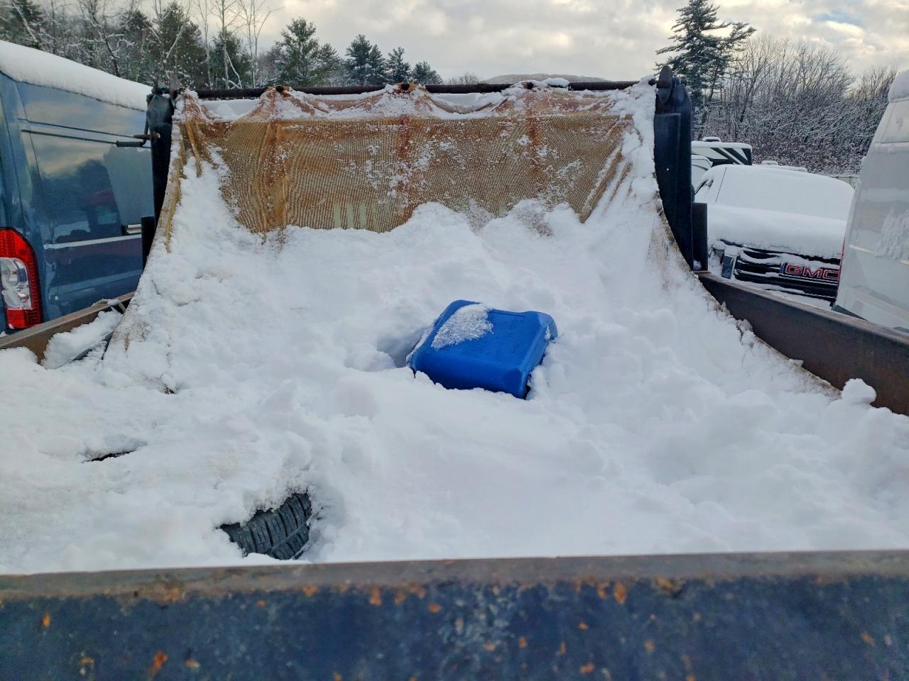 2004 Chevrolet Silverado Dump Truck