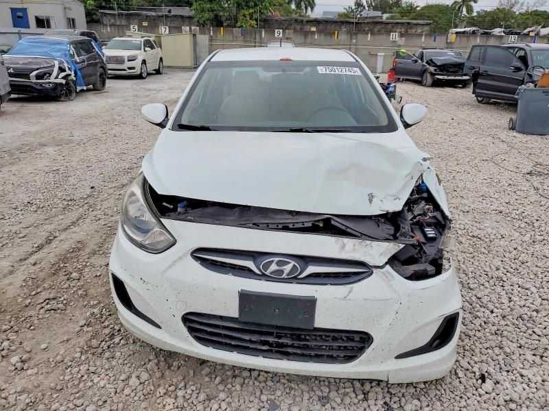 2012 Hyundai Accent gls