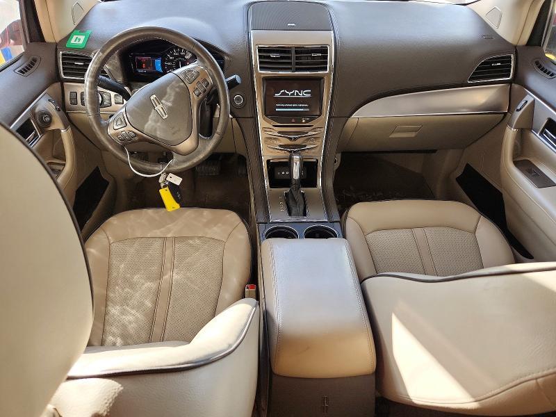 2013 Lincoln Townhouse MKX