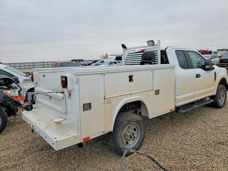 2017 Ford F250 Super Duty Utility / Service Truck