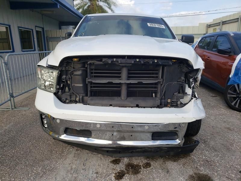 2016 Dodge Ram 1500 slt