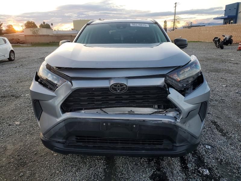 2021 Toyota Rav4 le
