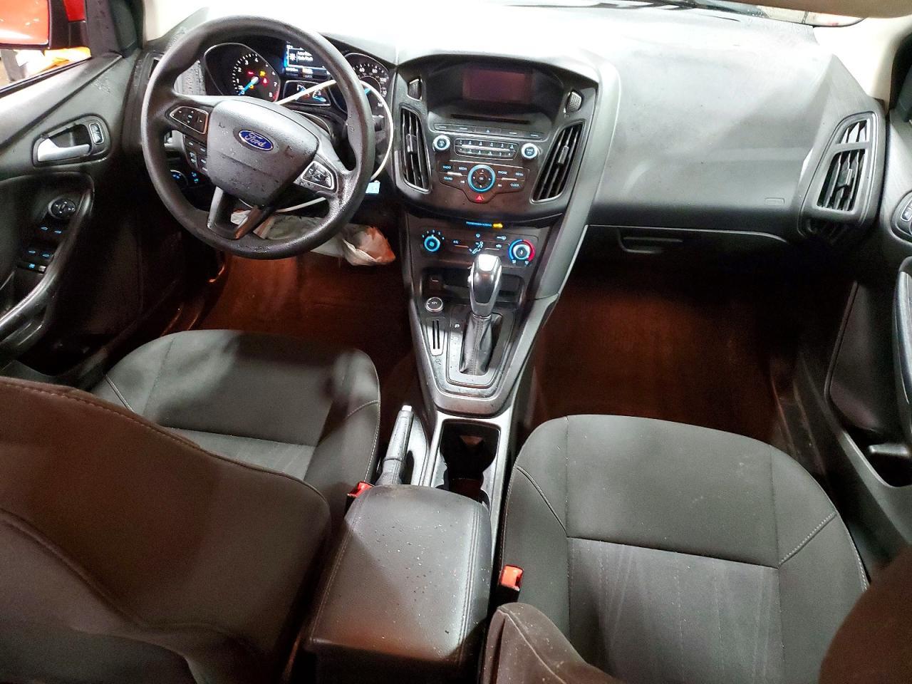 2016 Ford Focus se