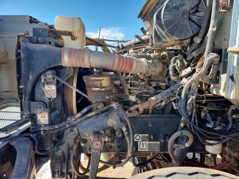 2015 Peterbilt 348 Vacuum Truck