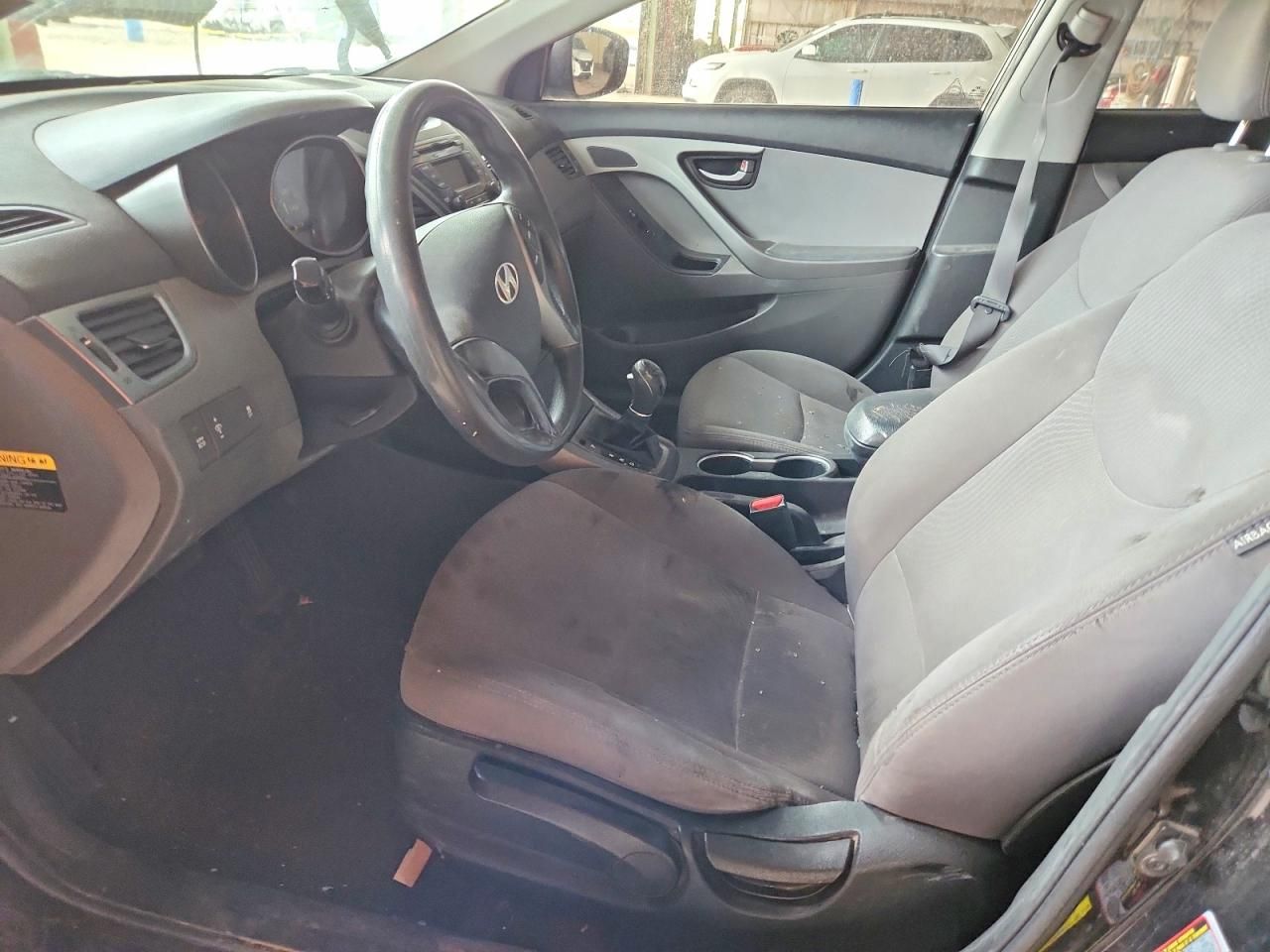 2014 Hyundai Elantra se