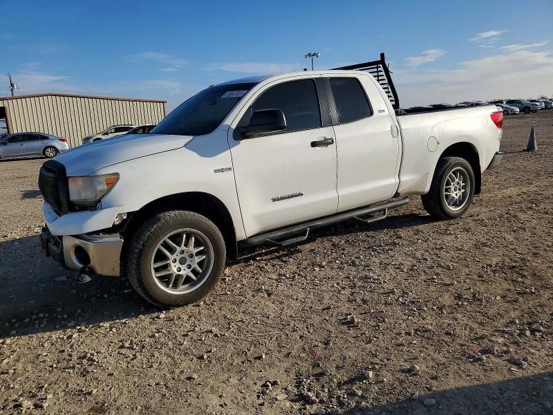 2011 Toyota Tundra Double cab SR5