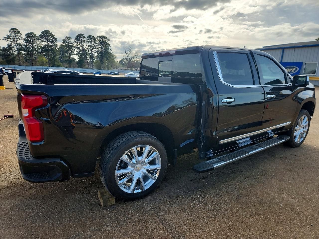 2024 Chevrolet Silverado K1500 High Country