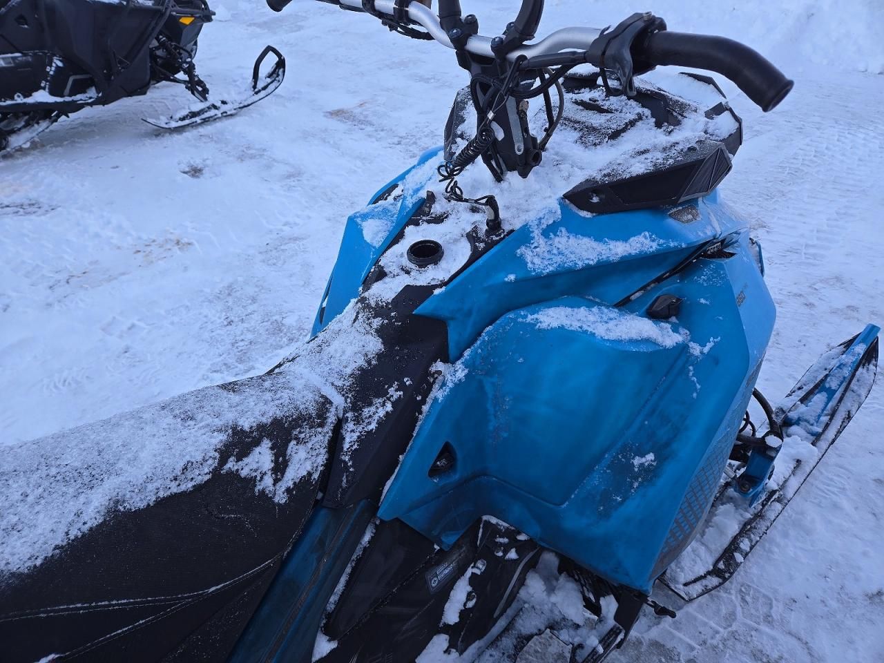 2019 Skidoo 2019 Skidoo Summit X 8