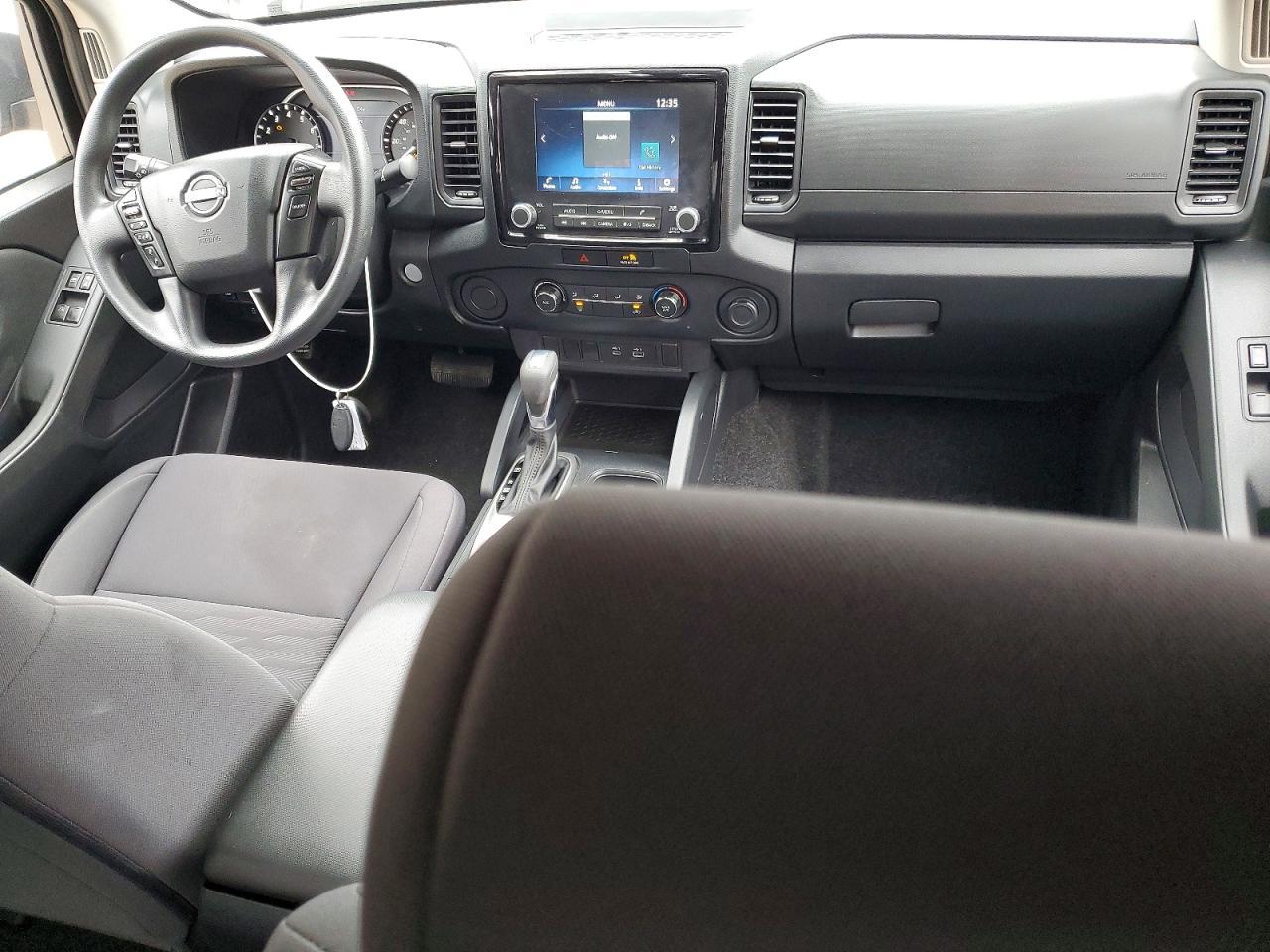 2022 Nissan Frontier S