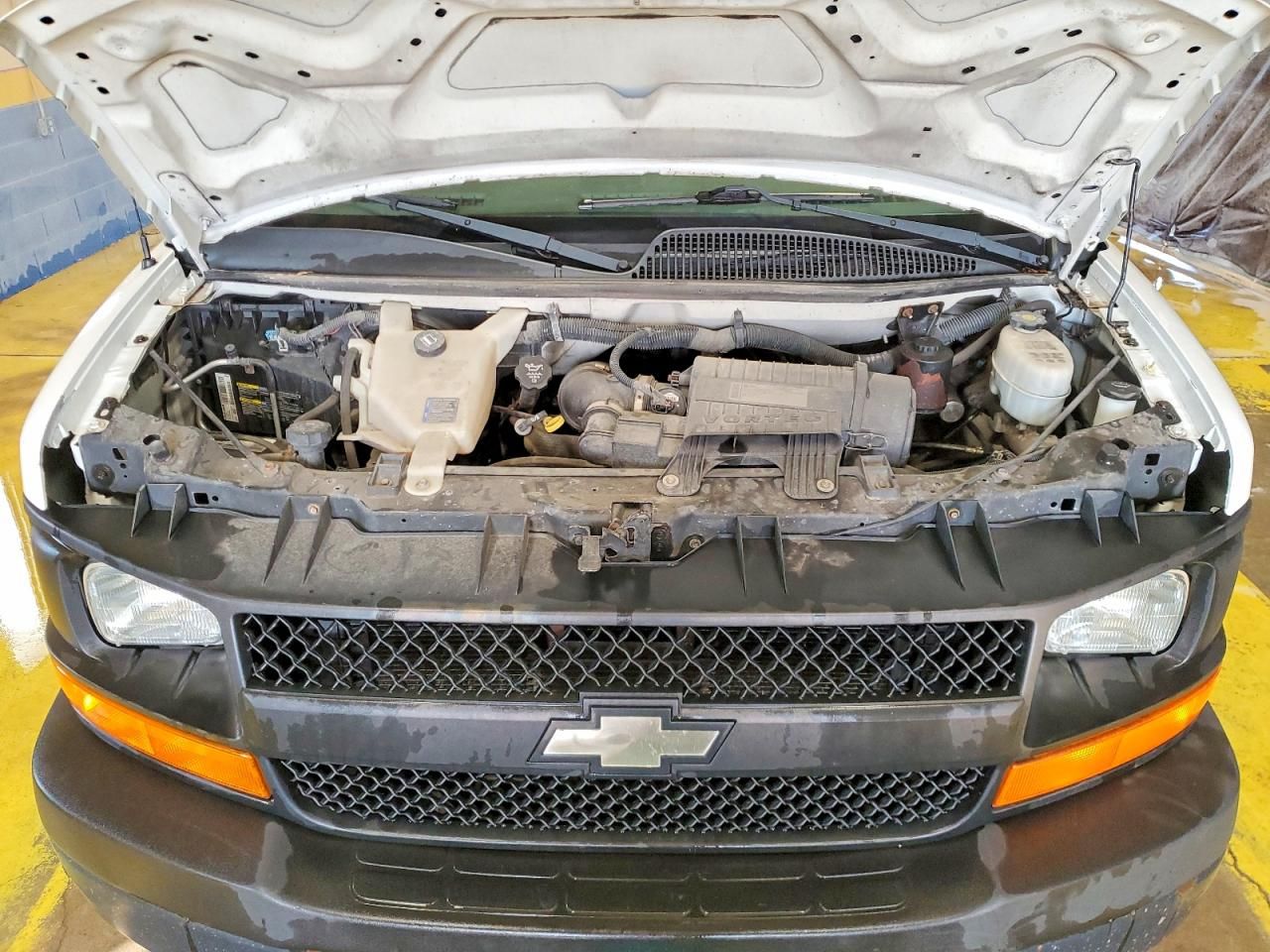 2010 Chevrolet Express G2500 Utility / Service Van